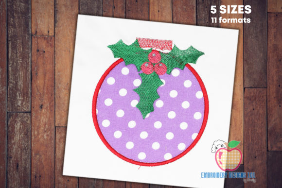 A Designer's Review of Christmas Balls with Berries Applique